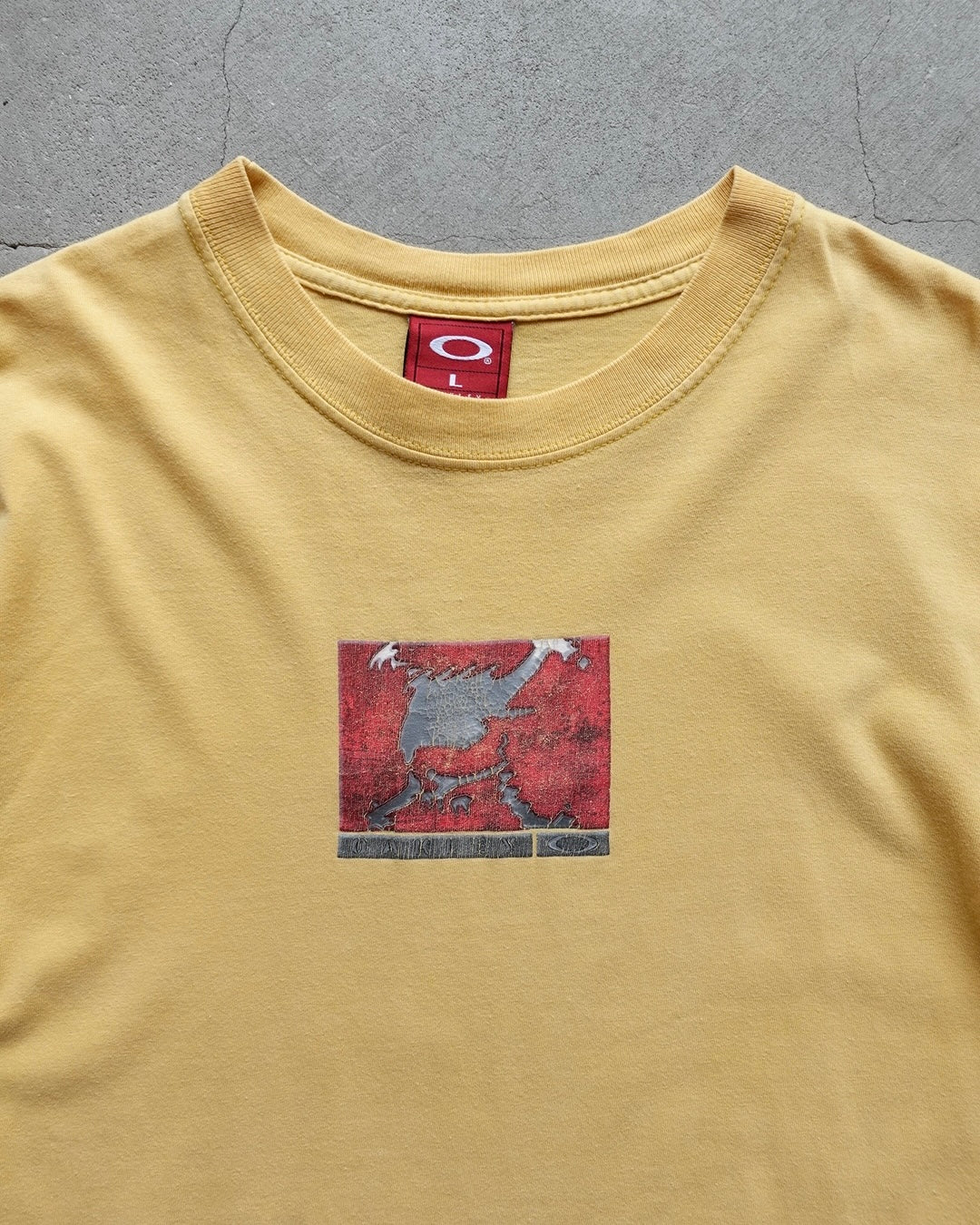 00s Oakley Dragon Crack Graphic T-Shirt