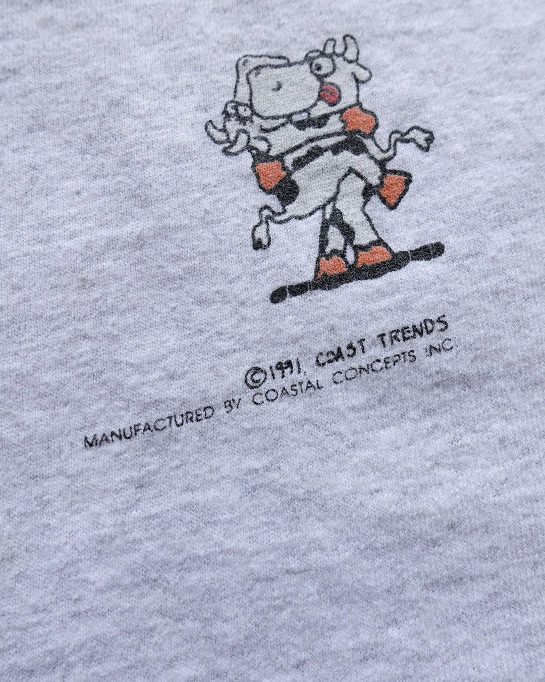 90s Coast Trends Cow All-Over Print T-Shirt / Made in USA