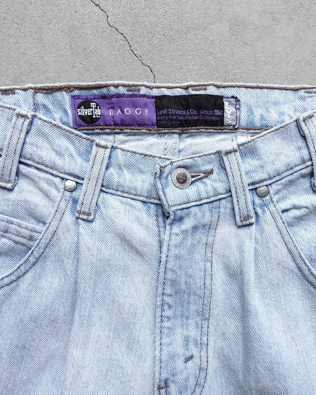90s Levi's SilverTab Baggy Fit Denim W28 L30 / Made in USA