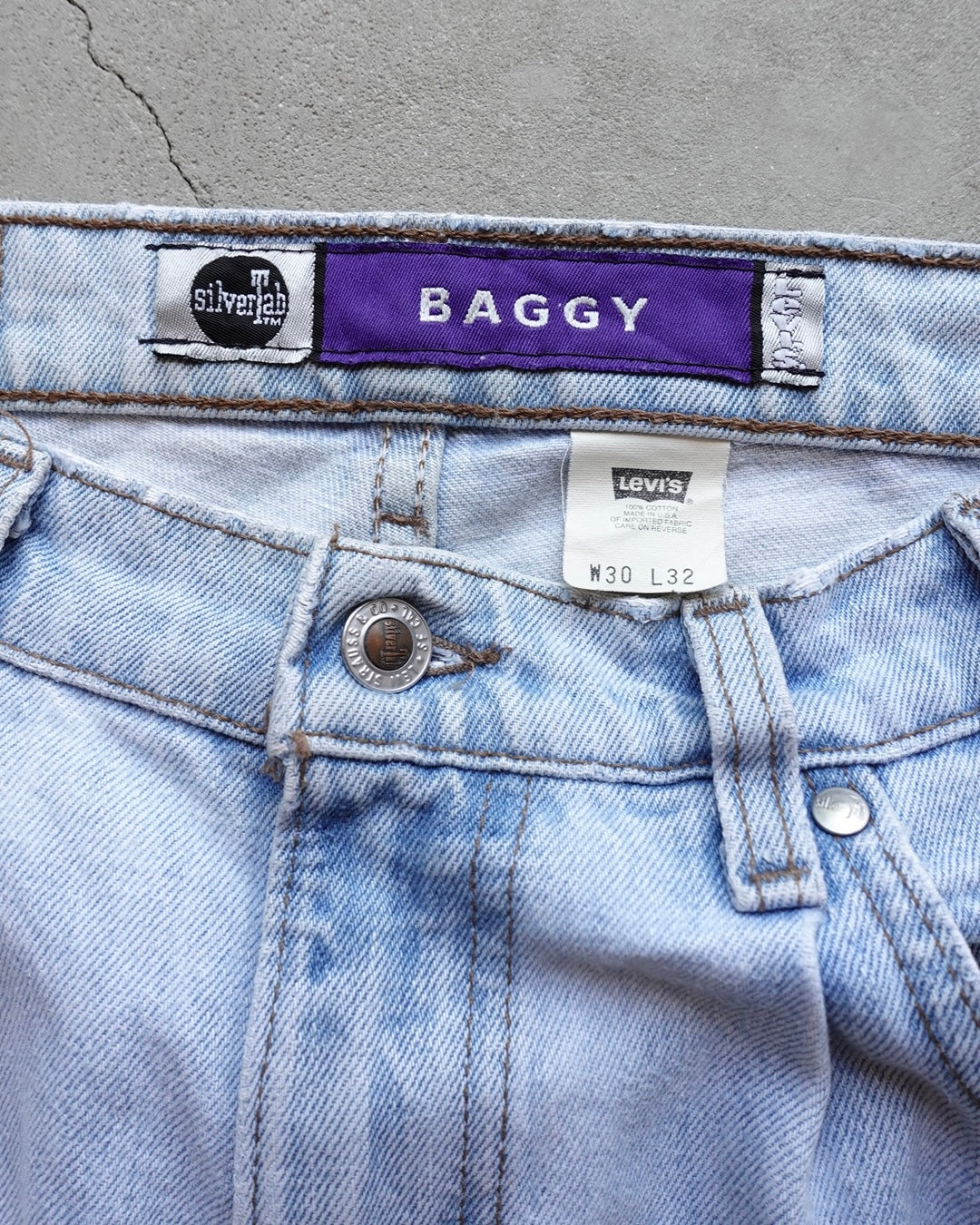 90s Levi's SilverTab Baggy Denim W30 L32 / Made in USA