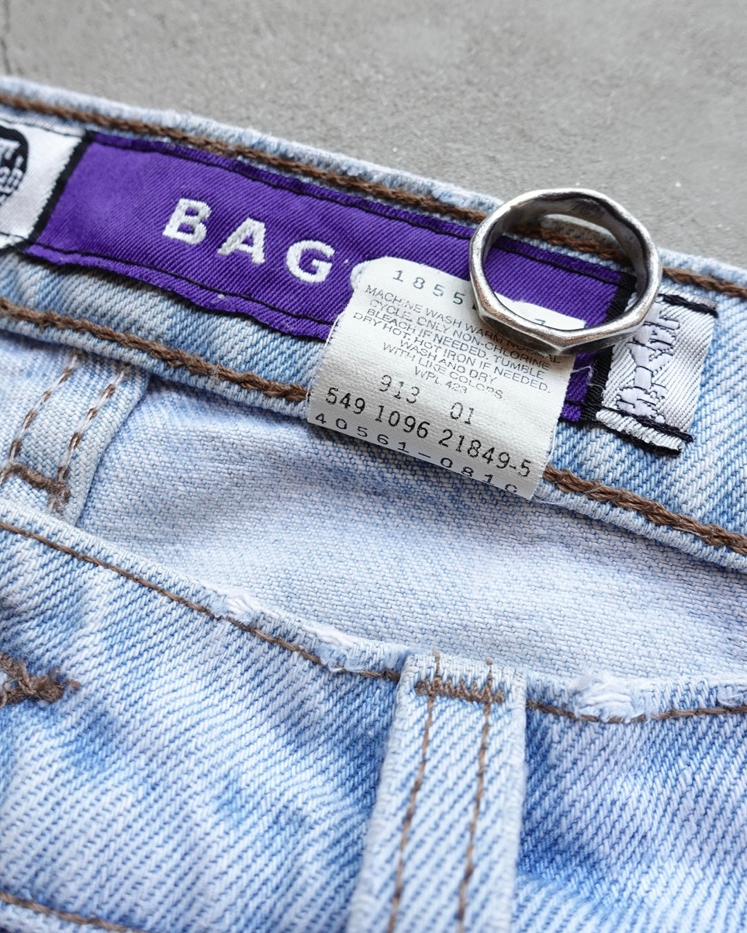 90s Levi's SilverTab Baggy Denim W30 L32 / Made in USA
