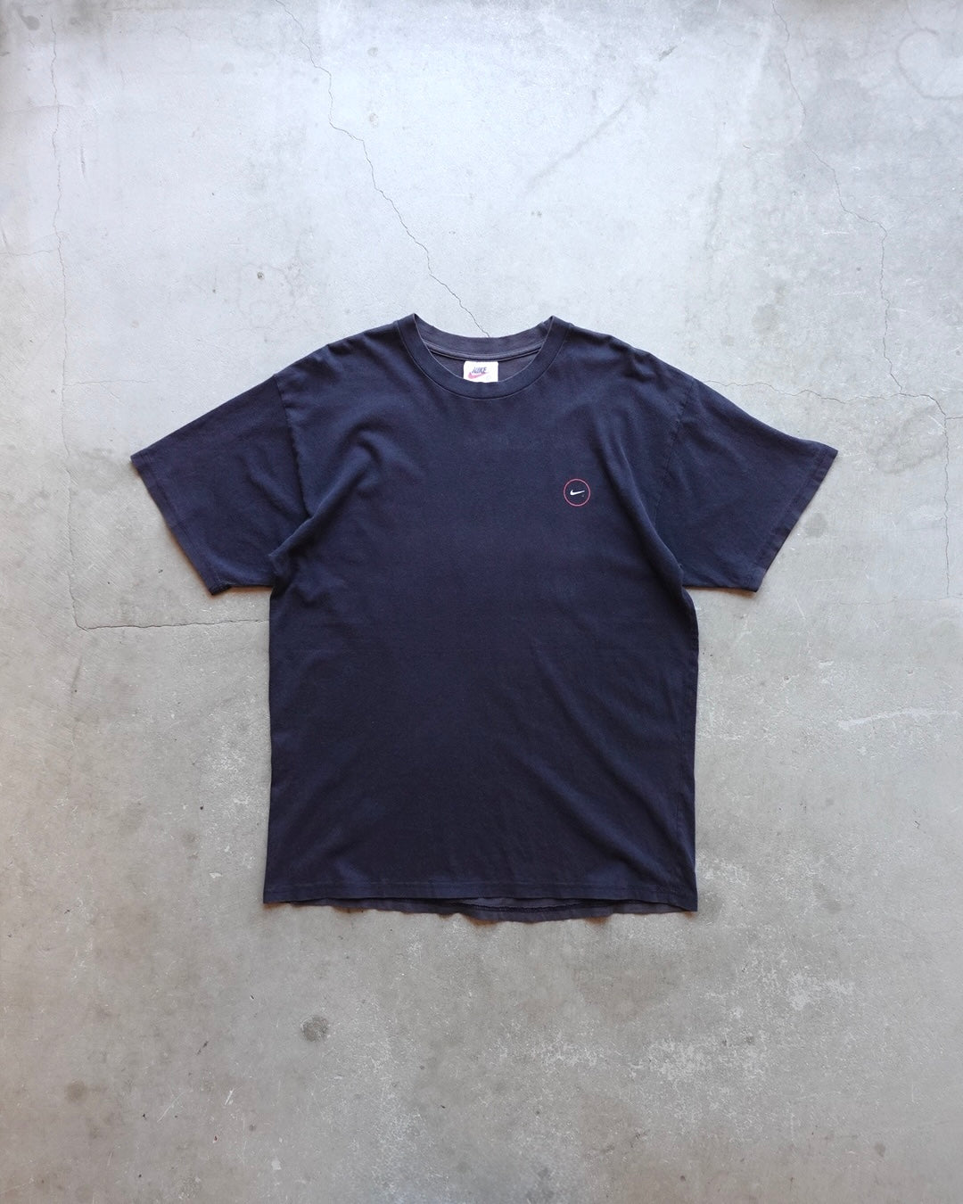 90s Nike Circle Swoosh Tee Back Graphic