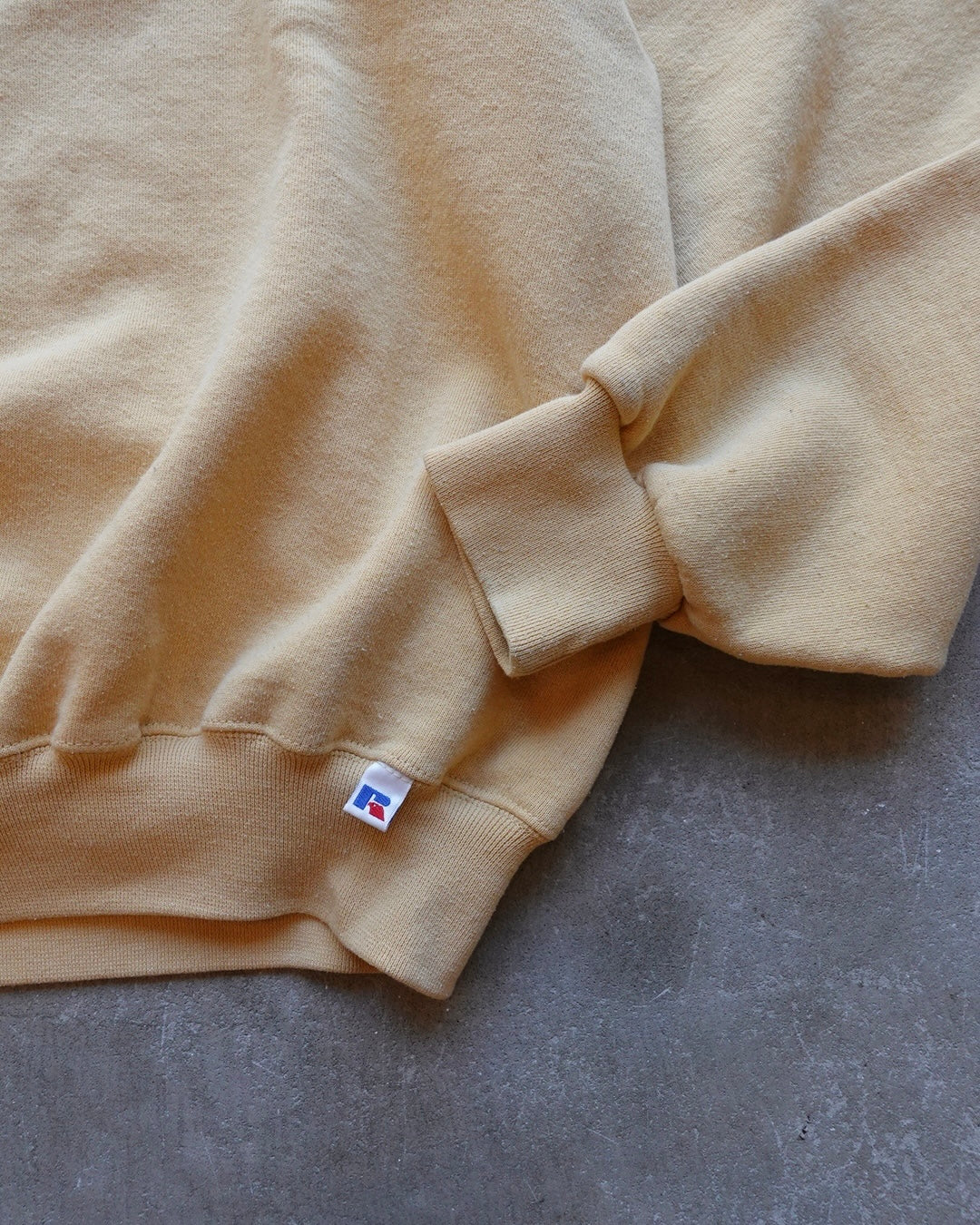 90s Russell Athletic Crewneck Sweat - Pale Yellow