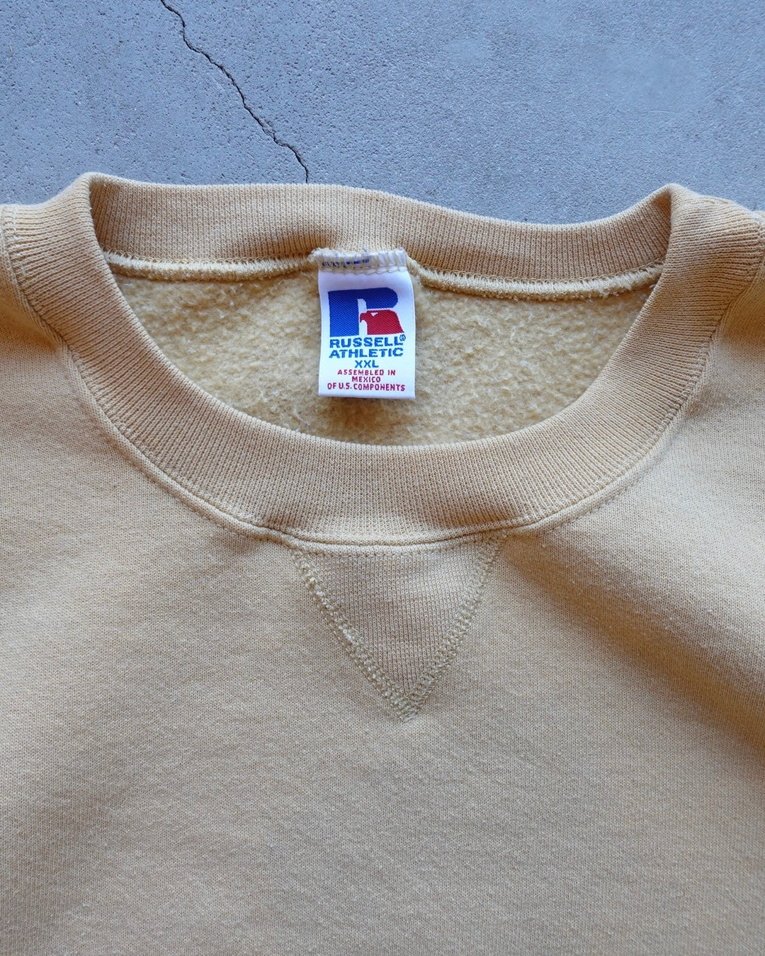 90s Russell Athletic Crewneck Sweat - Pale Yellow