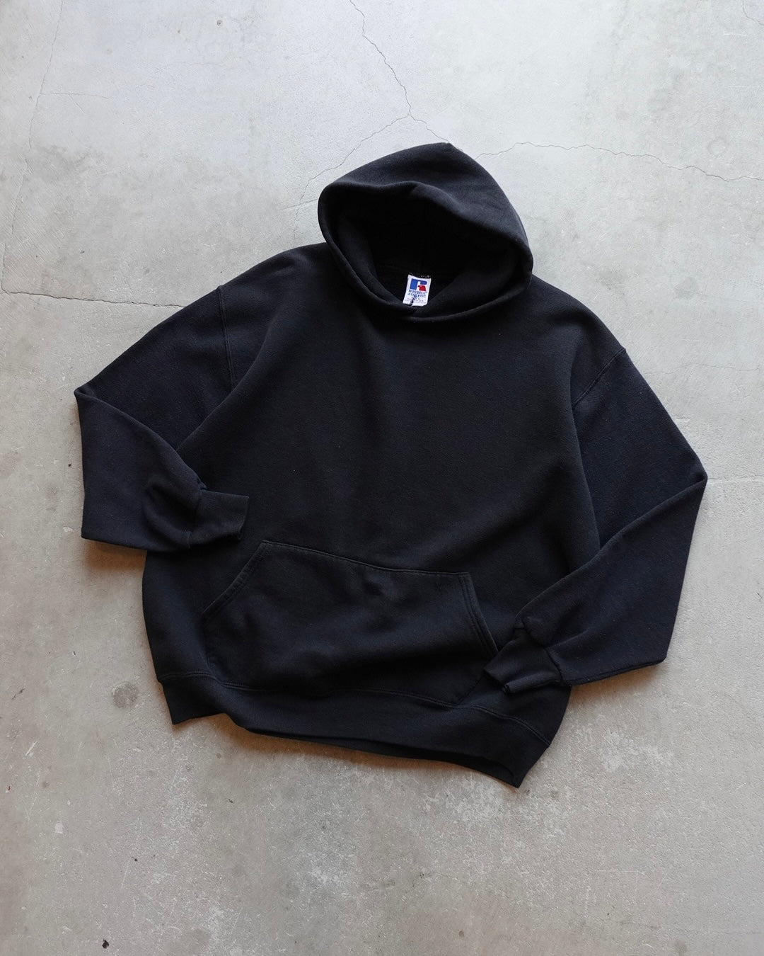 90s Russell Athletic Plain Hoodie Black / Made in USA