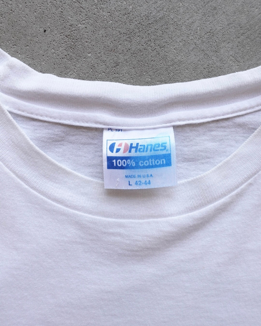 90s Marlboro T-Shirt / Made in USA
