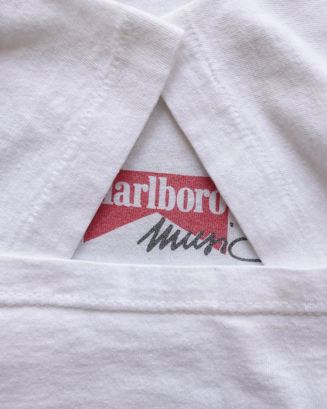 90s Marlboro T-Shirt / Made in USA
