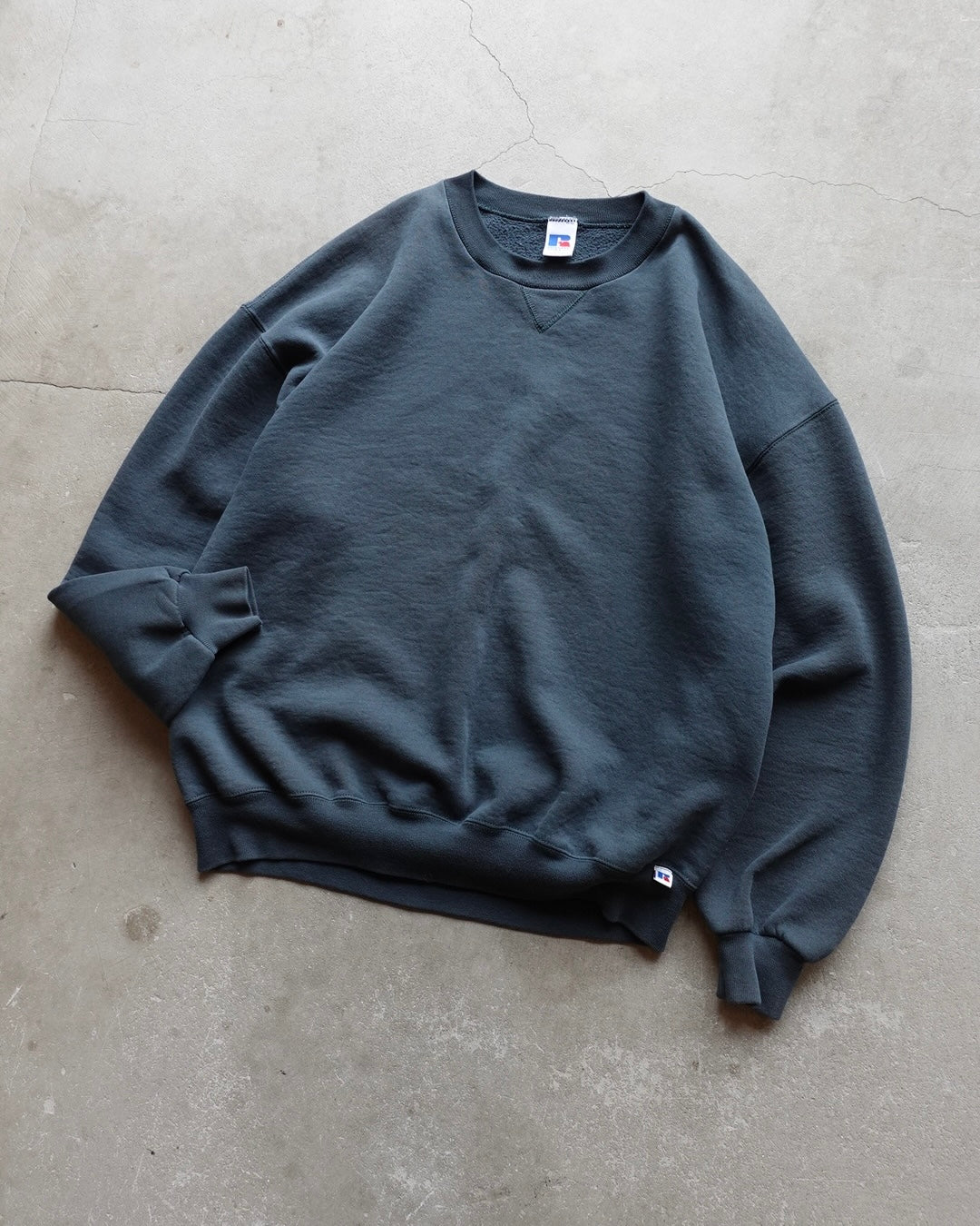 90s Russell Athletic Sweatshirt / Made in USA