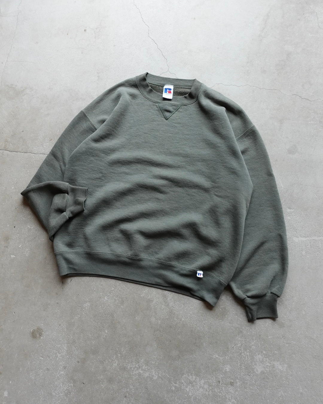 90s Russell Athletic Sweatshirt / Made in USA
